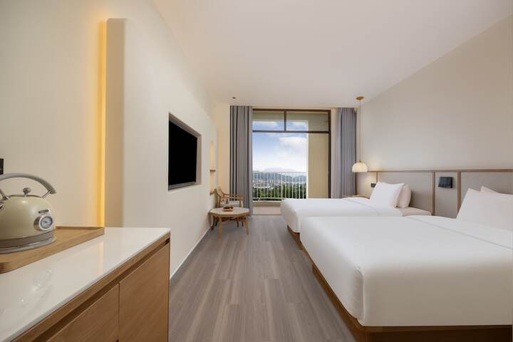 Room 7 of 85