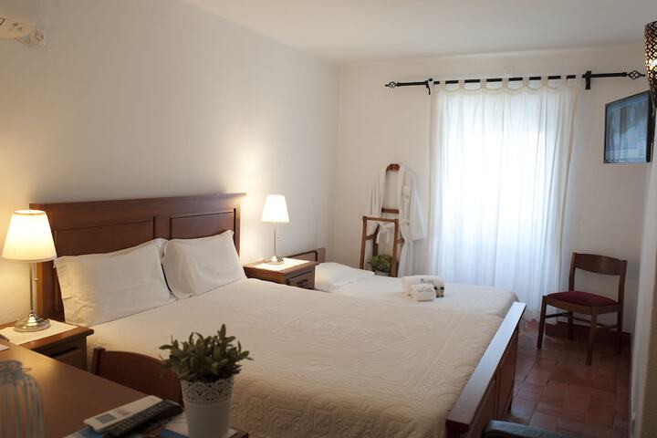 Room 8 of 62