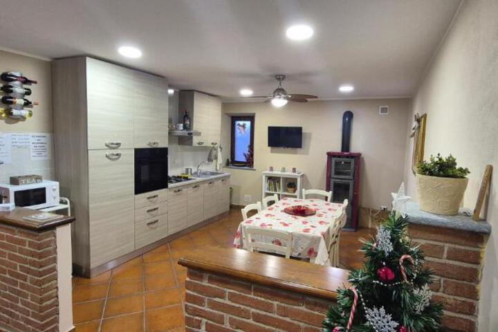 AleKS friendly house