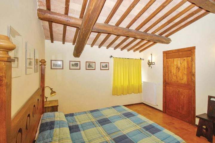 Room 3 of 11