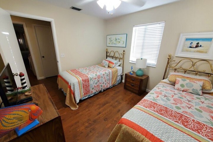 Room 5 of 35