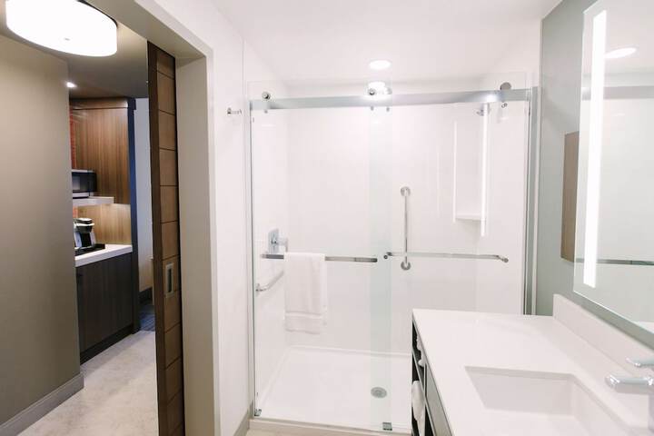 Bathroom shower