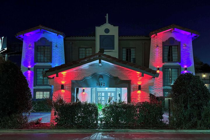 Hotel 6 of 7