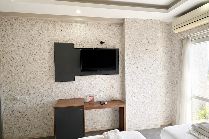 Room 15 of 63