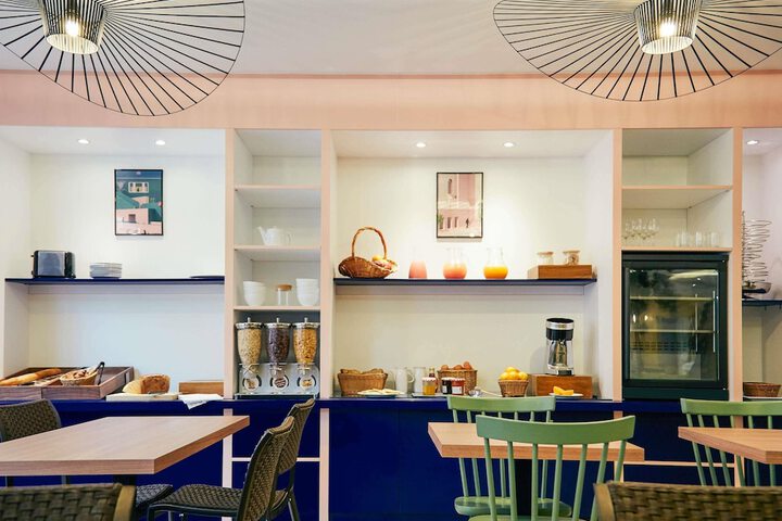 Breakfast/Coffee Service 45 of 62