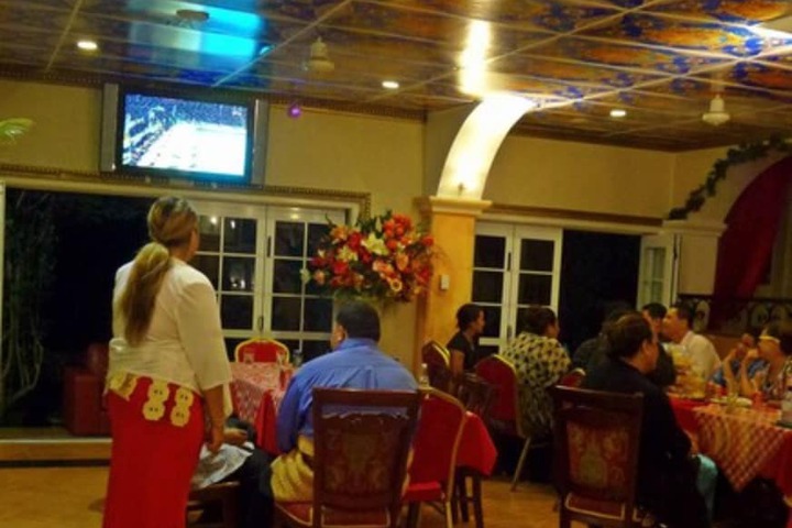 Dining 43 of 68