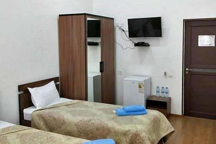 Room 5 of 23