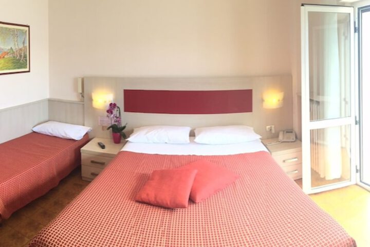 Room 7 of 44