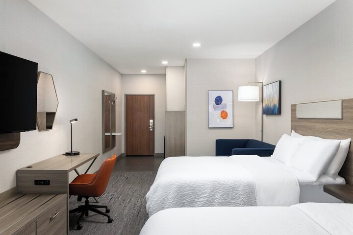 Room 8 of 56