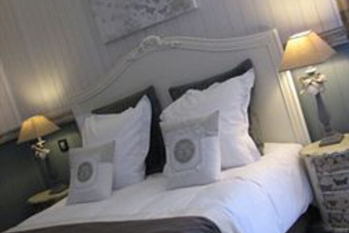 Room 15 of 27