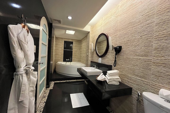 Room 18 of 26