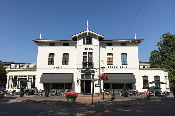 Hotel 43 of 47