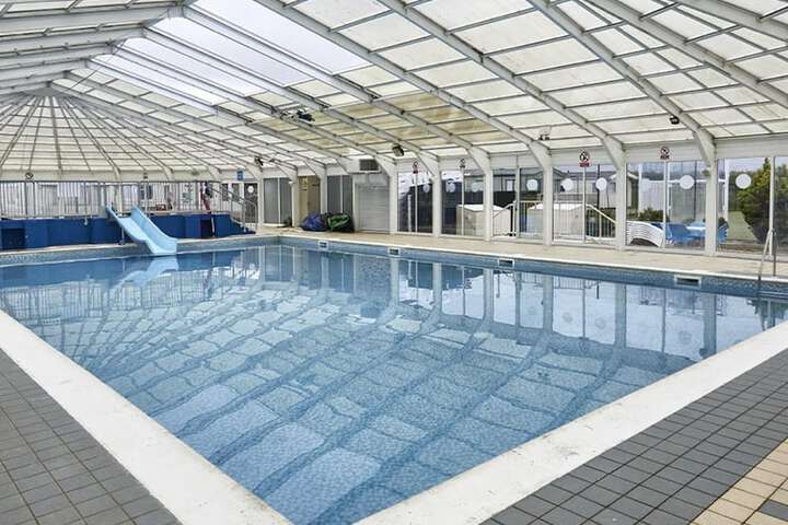 Pool 10 of 31