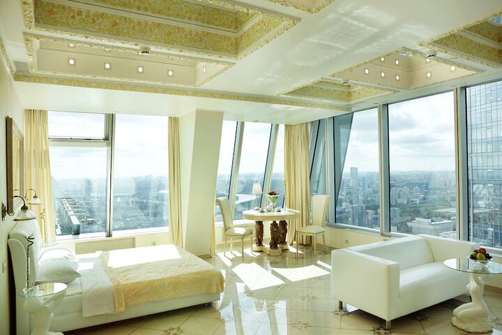 Room 2 of 62