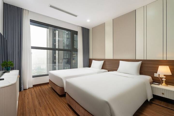 Room 5 of 42