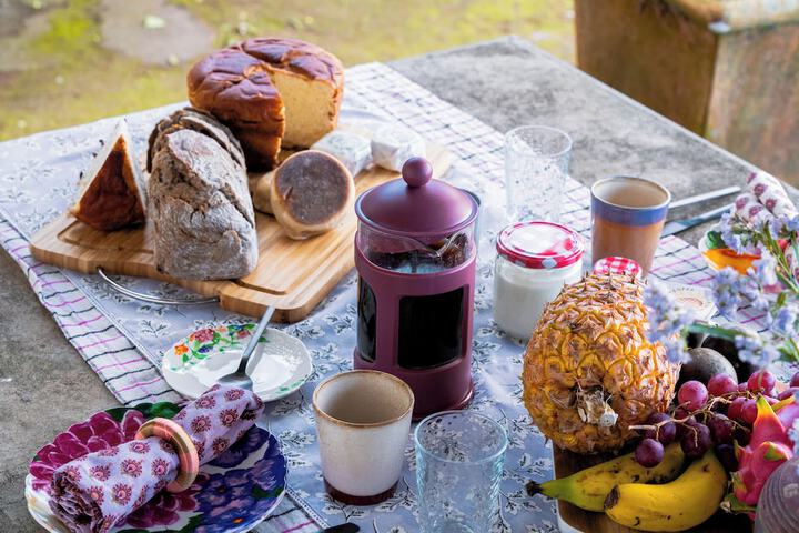 Breakfast/Coffee Service 73 of 120