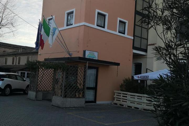Hotel La Cantina