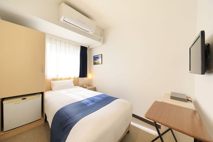 Room 25 of 98