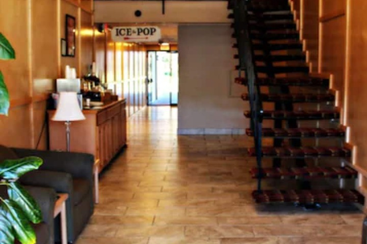 Hotel 3 of 34
