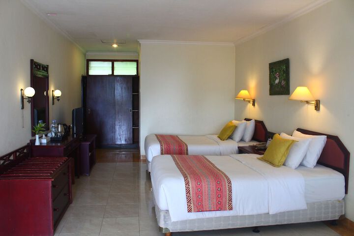 Room 9 of 43