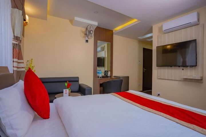 Room 18 of 26