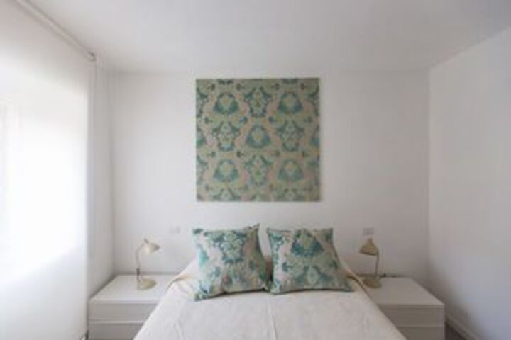 Room 3 of 12