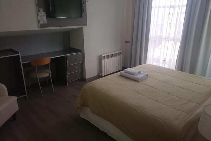 Room 11 of 36