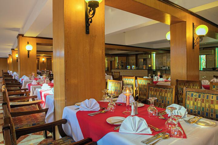 Dining 54 of 93