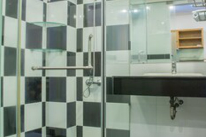 Room 5 of 35