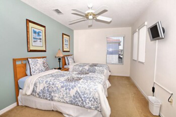 Room 41 of 46