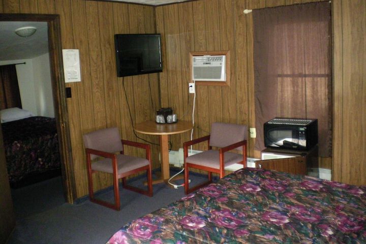 Room 26 of 43