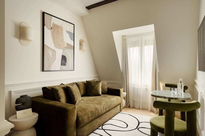 Room 45 of 62