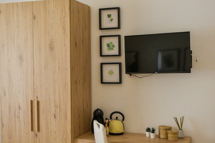Room 30 of 51