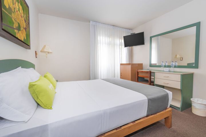 Room 4 of 41