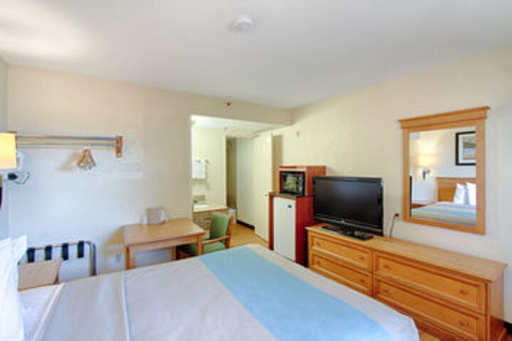 Room 36 of 64