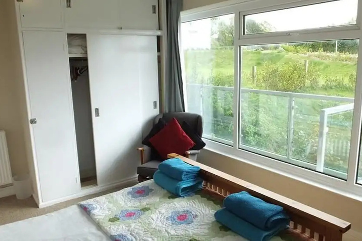 Room 2 of 12