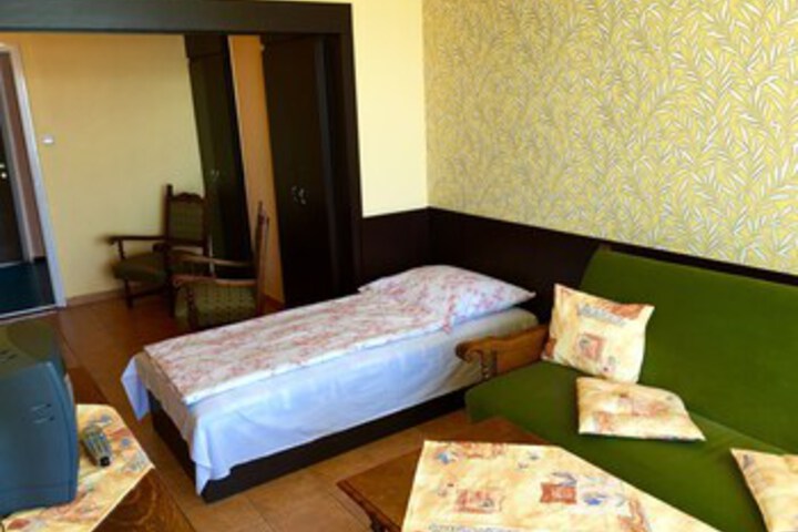 Room 43 of 53