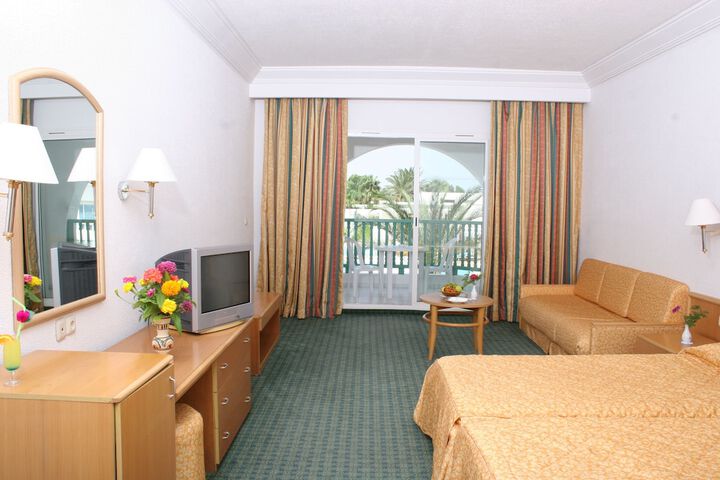 Room 9 of 81