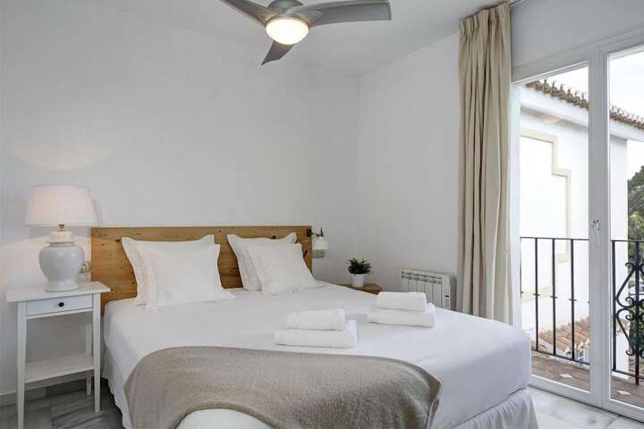 Room 8 of 110