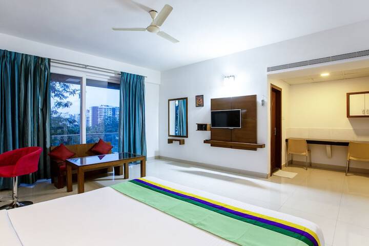 Room 14 of 25