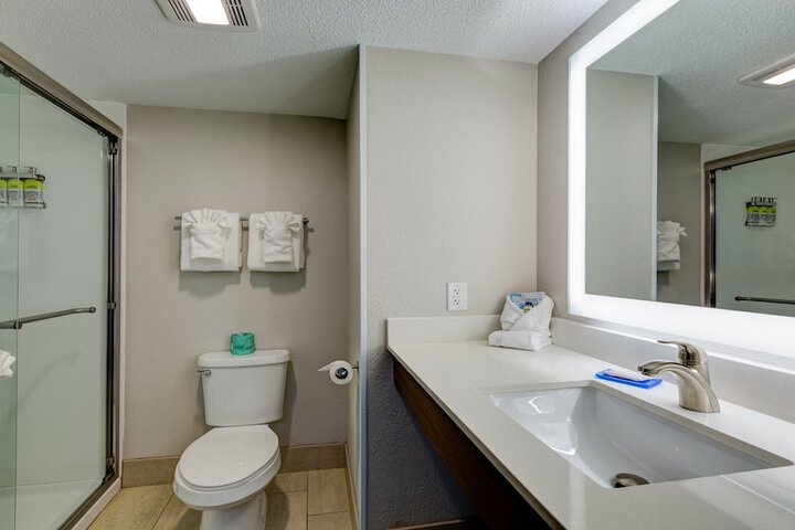 2 Queen Suite (4 of 8)