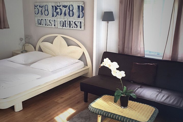 Room 5 of 26