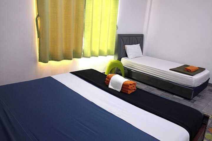 Room 34 of 62