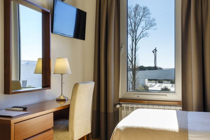 Room 15 of 92