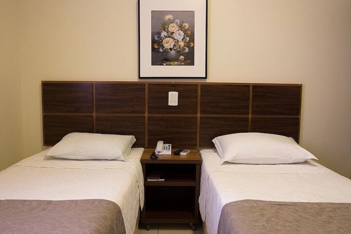 Room 17 of 32