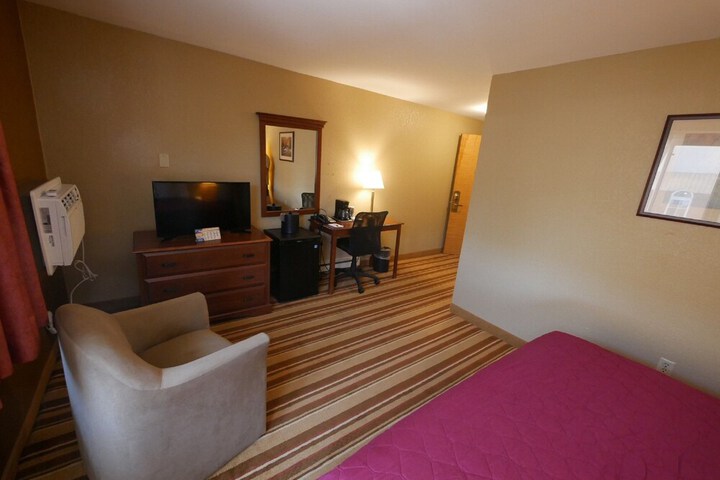 Room 13 of 47