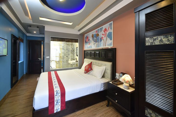 Room 15 of 64