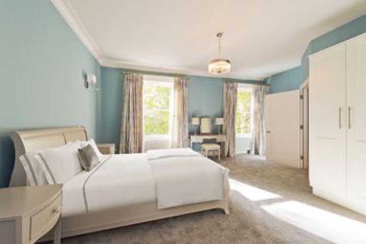 Room 16 of 30