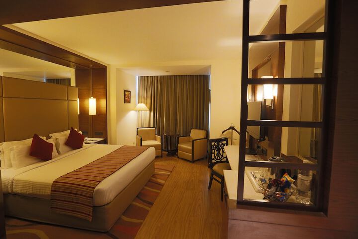 Room 12 of 52