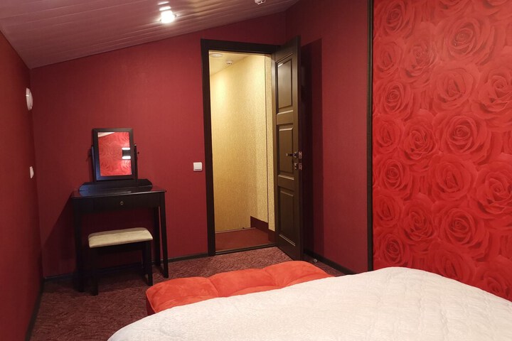 Room 38 of 48